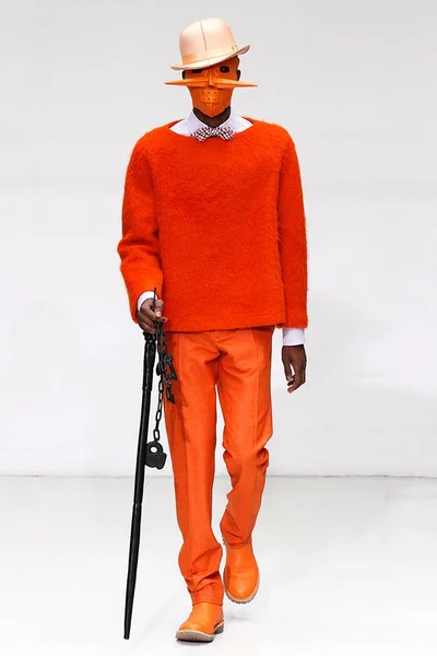 Look 27